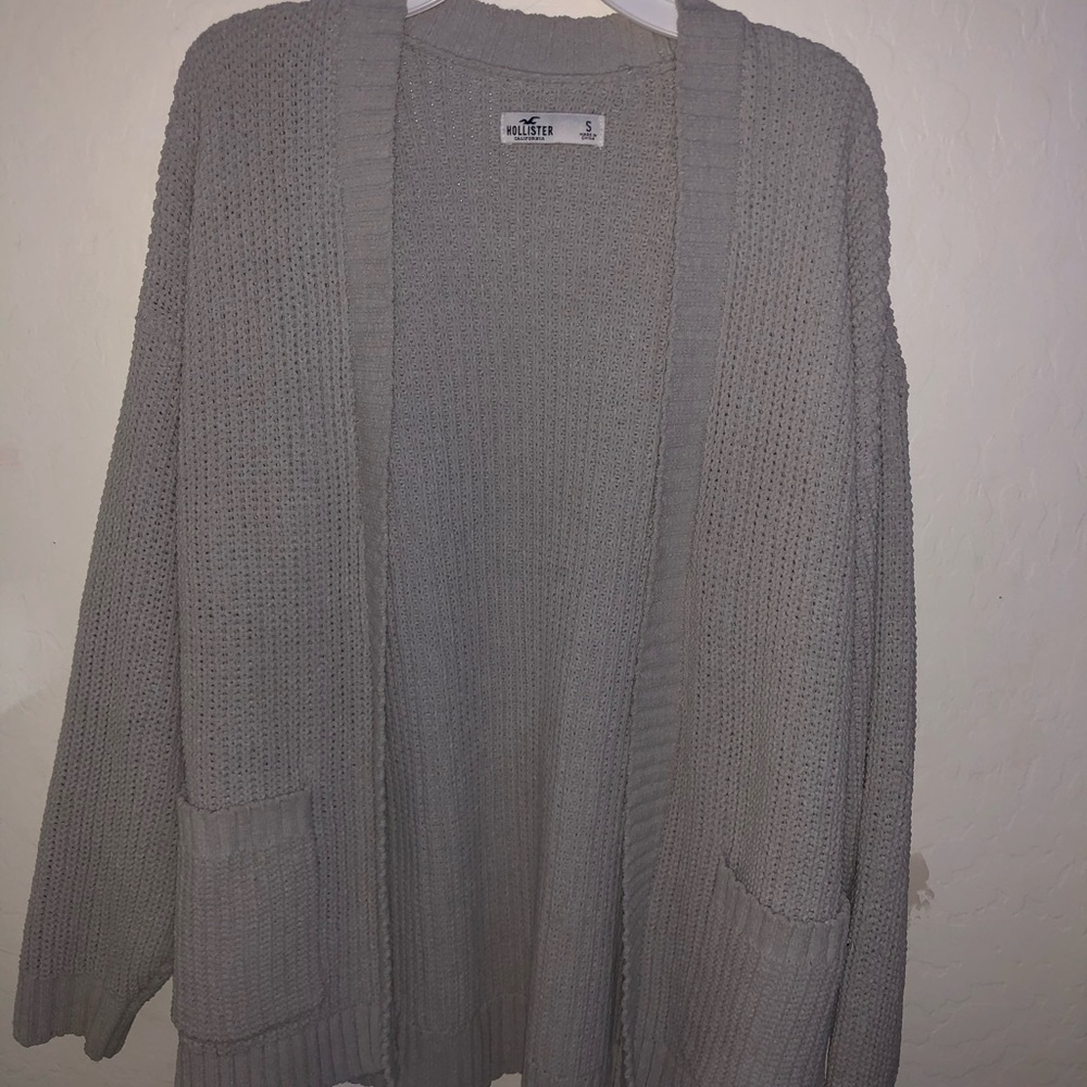 light grey, size medium hollister cardigan